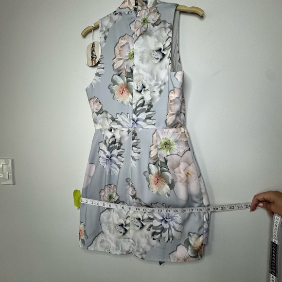 Finders Keepers Floral Mini Dress NWT | Pastel Blue | Size M - Picture 15 of 17
